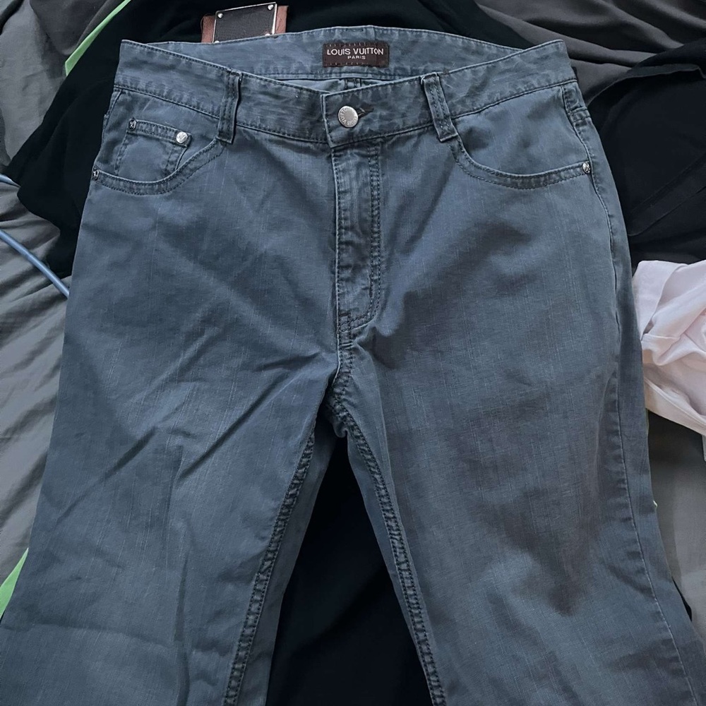 LV / Louis Vitton jeans